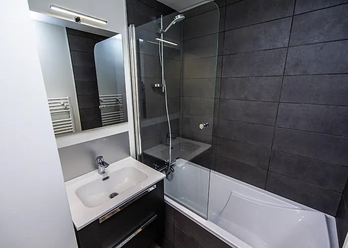 Bel Renove A Plagne Bellecote Pour 7 Personnes, Proche Telecabine - Fr-1-351-270 아파트 *